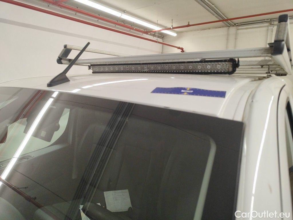 Opel  Vivaro Opel  2.0 Turbo 106kW L2H1 Auto 5d #39