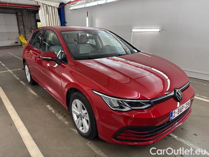 Volkswagen  Golf  VIII 2.0 TDI Life DSG 85kW/116pk  5D/P Auto-7 - CO2 onvolledig #2