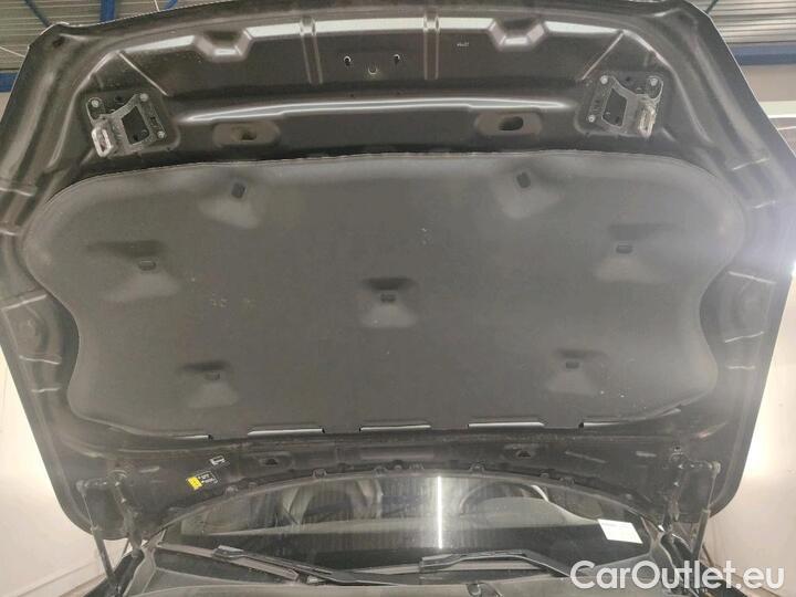 Volvo  XC90  2.0 B5 D 4WD Geartronic R-Design 7PL. 173kW/235pk  5D/P Auto-8 #75