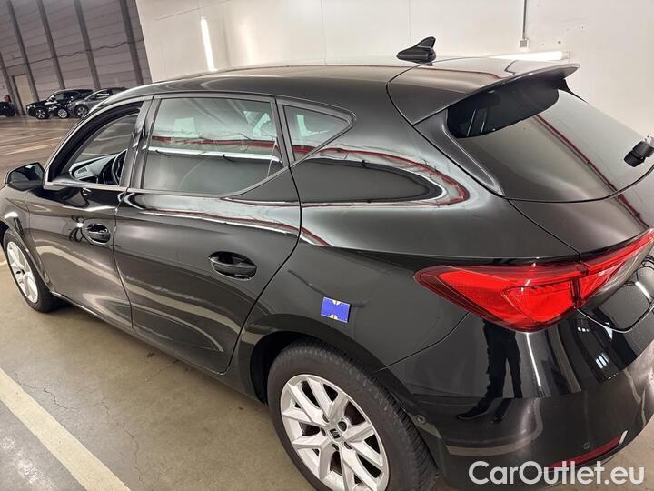 Seat  Leon  1.0 eTSI 110 Move! DSG (Mild Hybrid) 81kW/110pk  5D/P Auto-7 #22