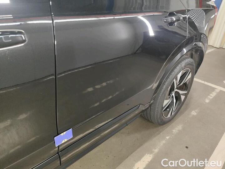 Volvo  XC90  2.0 B5 D 4WD Geartronic R-Design 7PL. 173kW/235pk  5D/P Auto-8 #31