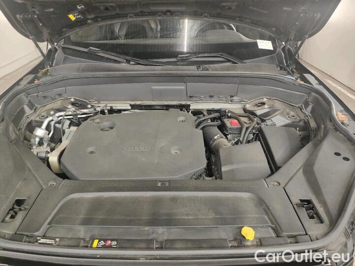 Volvo  XC90  2.0 B5 D 4WD Geartronic R-Design 7PL. 173kW/235pk  5D/P Auto-8 #74