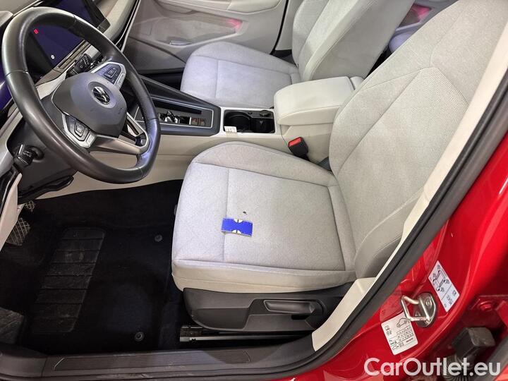 Volkswagen  Golf  VIII 2.0 TDI Life DSG 85kW/116pk  5D/P Auto-7 - CO2 onvolledig #14