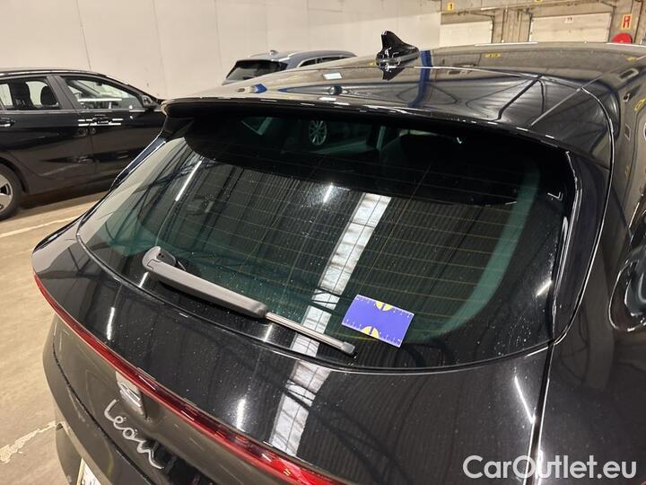Seat  Leon  1.0 eTSI 110 Move! DSG (Mild Hybrid) 81kW/110pk  5D/P Auto-7 #32