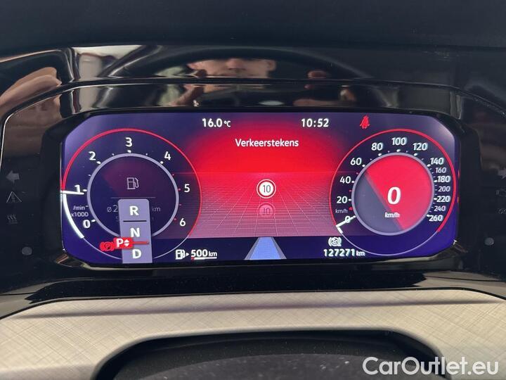 Volkswagen  Golf  VIII 2.0 TDI Life DSG 85kW/116pk  5D/P Auto-7 - CO2 onvolledig #9