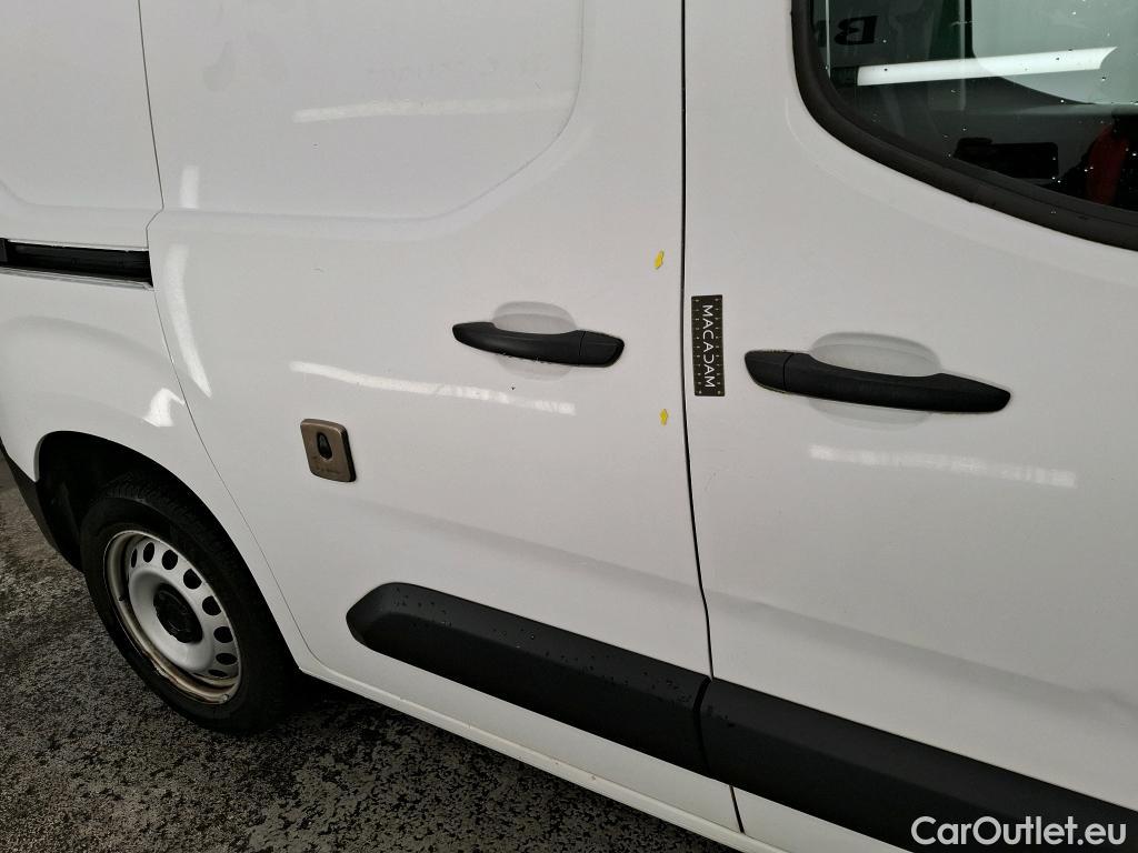 Citroen  Berlingo  Fourgon Driver M 1000 1.5 BlueHDi 100CV BVM5 E6dT #4