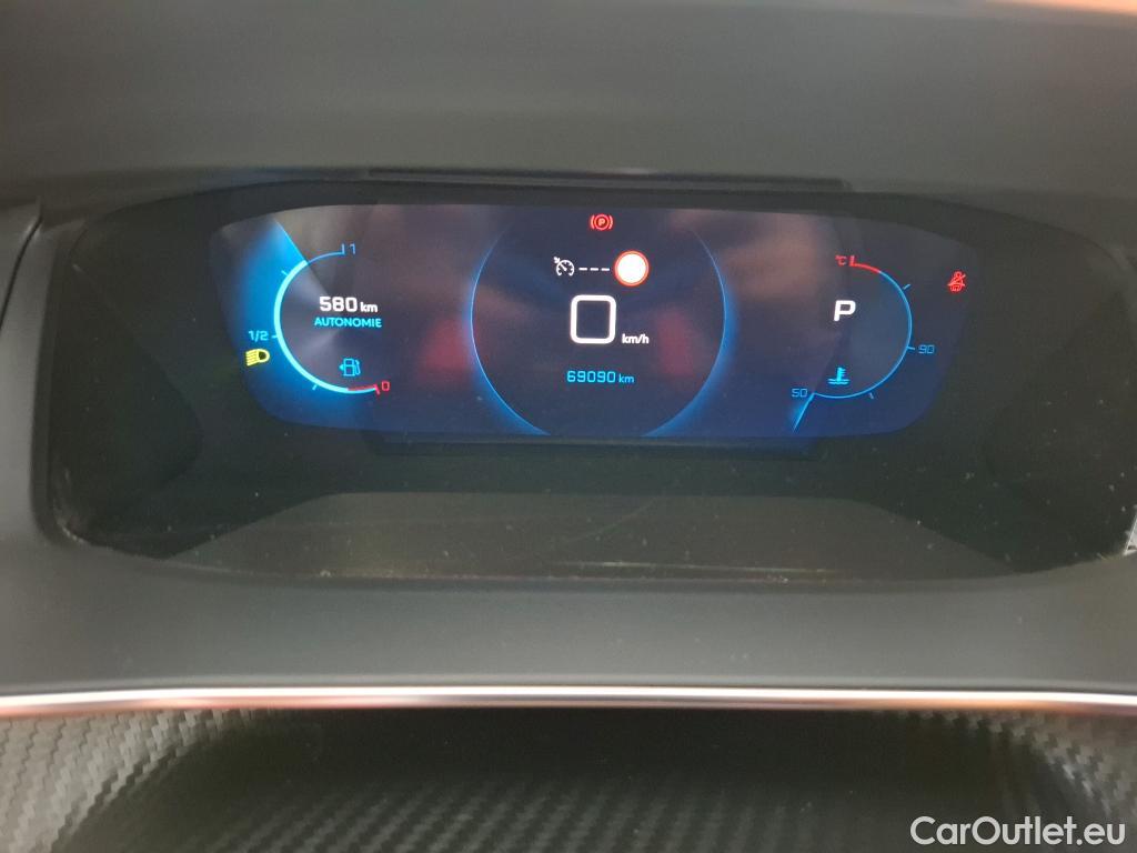 Peugeot  2008  Allure Pack 1.5 HDi 130CV BVA8 E6d #6