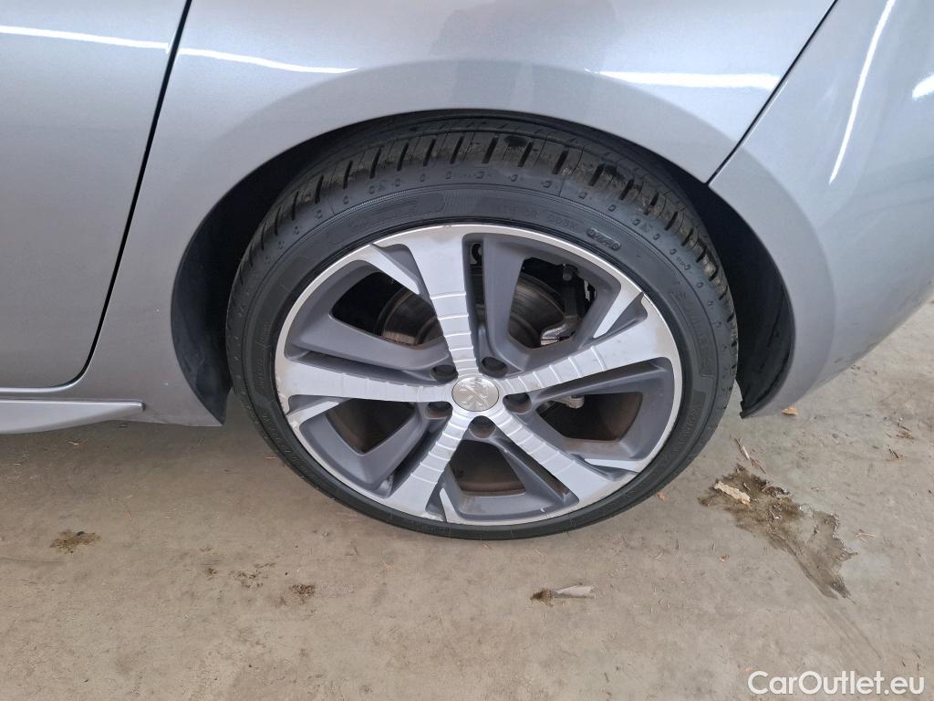 Peugeot  308  GT Line 1.2 PureTech 130CV BVA8 E6d #27