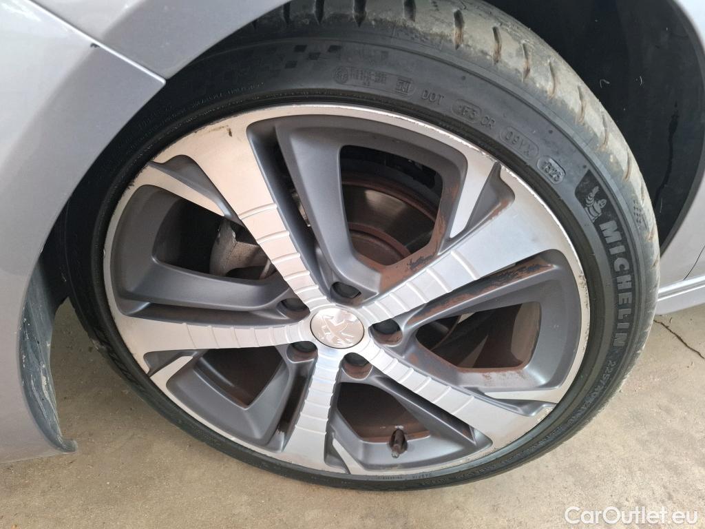Peugeot  308  GT Line 1.2 PureTech 130CV BVA8 E6d #19