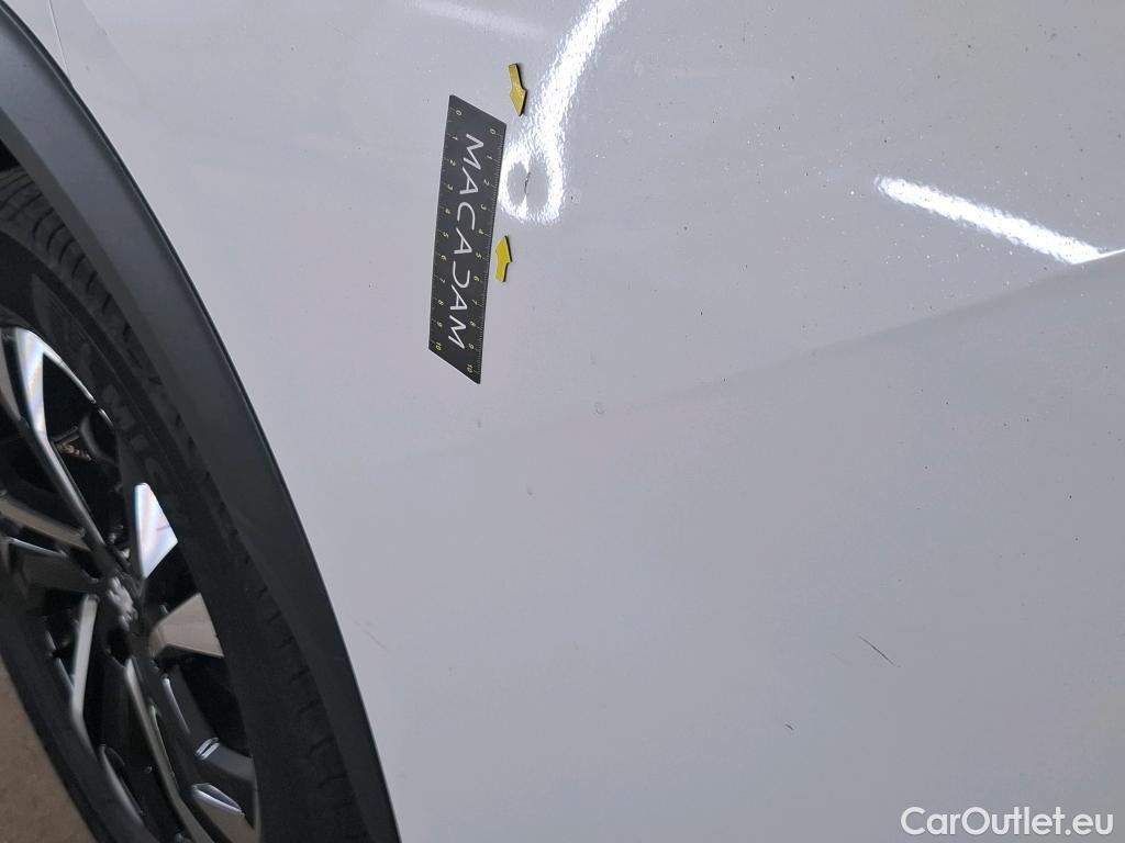 Peugeot  2008  Allure Pack 1.5 HDi 130CV BVA8 E6d #33