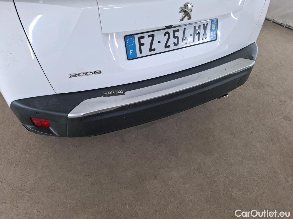 Peugeot  2008  Allure Pack 1.5 HDi 130CV BVA8 E6d #45