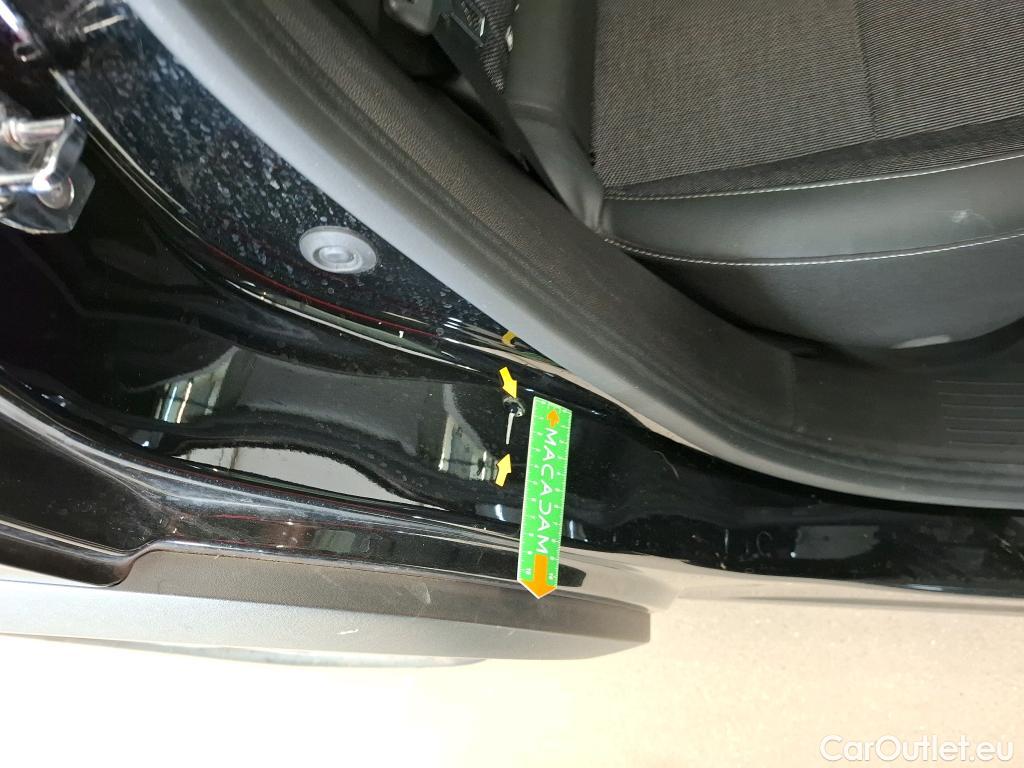 Renault  Captur  II Intens 1.6 E-TECH Plug-in 160CV BVA6 E6d #16