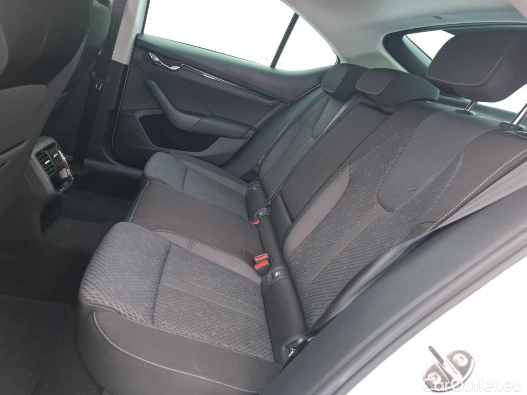 Skoda  Octavia  Berline Business iV 1.4 TSI 205CV BVA6 E6d #9