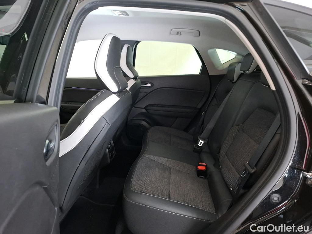 Renault  Captur  II Intens 1.6 E-TECH Plug-in 160CV BVA6 E6d #9