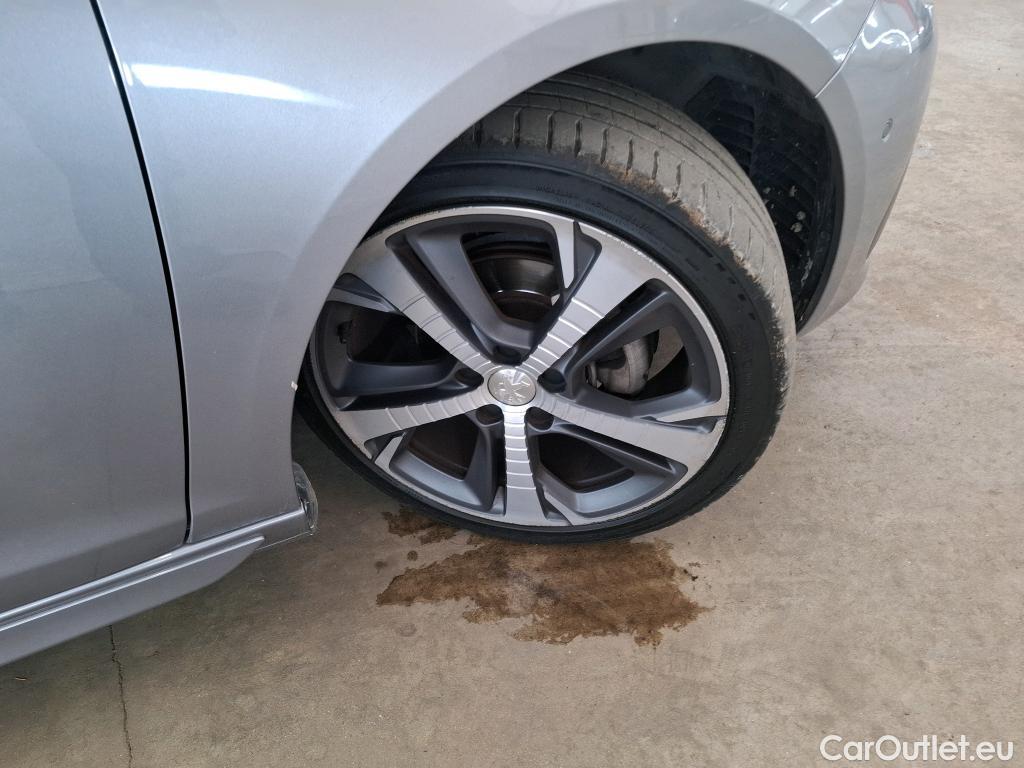Peugeot  308  GT Line 1.2 PureTech 130CV BVA8 E6d #33