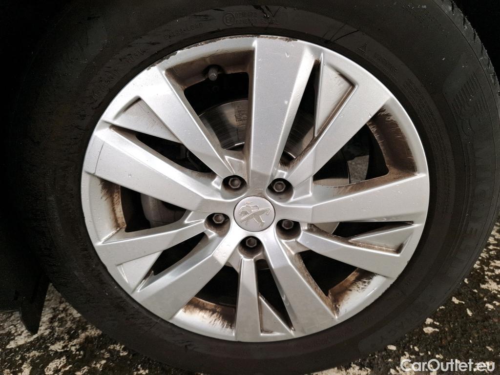 Peugeot  3008  Active Business 1.5 HDi 130CV BVA8 E6d #2