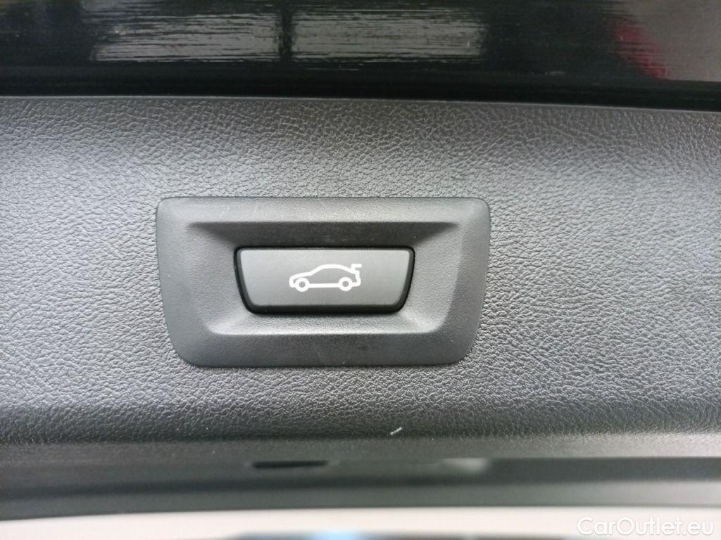 Bmw  Serie 5 BMW 5 Reeks Touring 520d Aut. (120 kW) Business Edition 5d #37