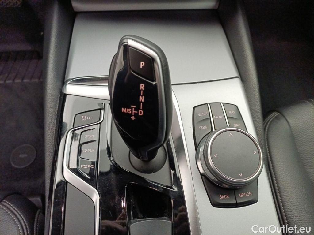 Bmw  Serie 5 BMW 5 Reeks Touring 520d Aut. (120 kW) Business Edition 5d #35