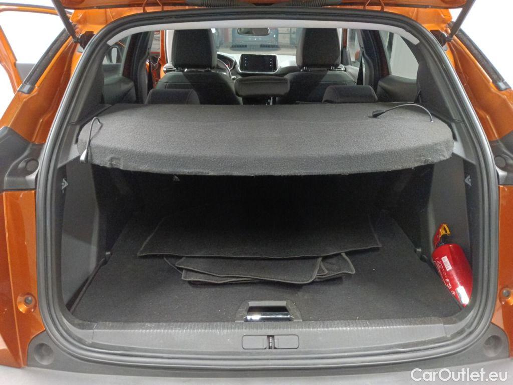 Peugeot  2008 Peugeot  1.5 BlueHDi 96kW S&S EAT8 Allure 5d #16