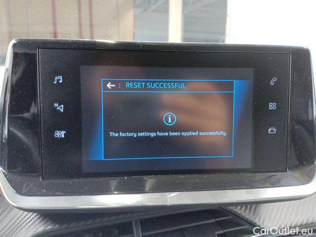 Peugeot  2008 Peugeot  1.5 BlueHDi 96kW S&S EAT8 Allure 5d #15