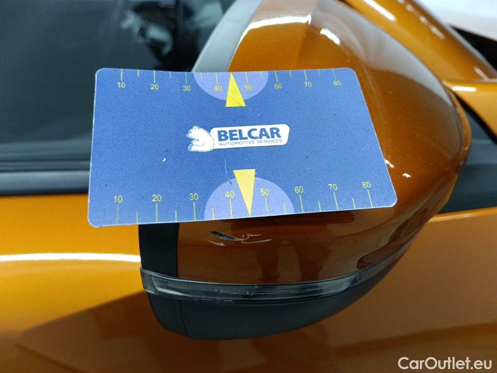 Peugeot  2008 Peugeot  1.5 BlueHDi 96kW S&S EAT8 Allure 5d #25