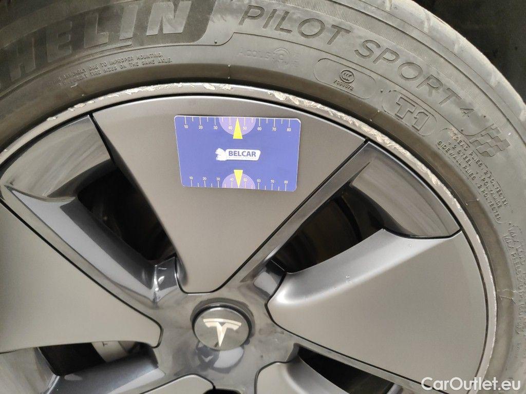 Tesla  Model 3 Tesla  Standard RWD Plus 4d #49