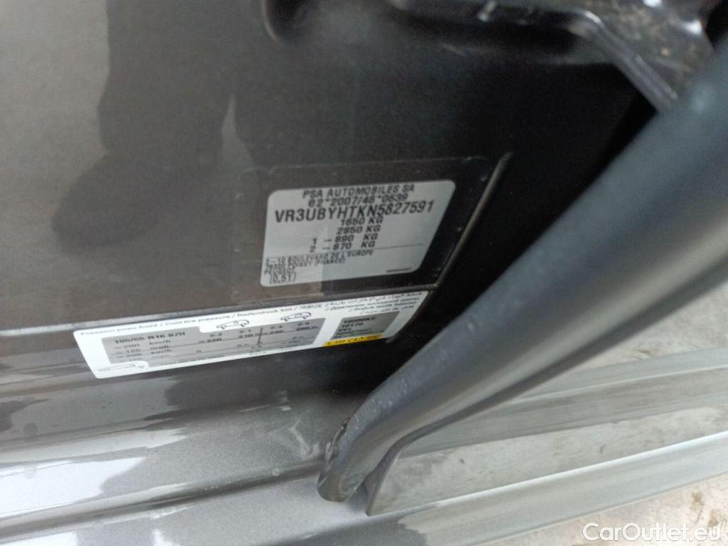 Peugeot  208 PEUGEOT  DIESEL - 2019 1.5 BlueHDi 102 Allure (EU6.2) 5d #16