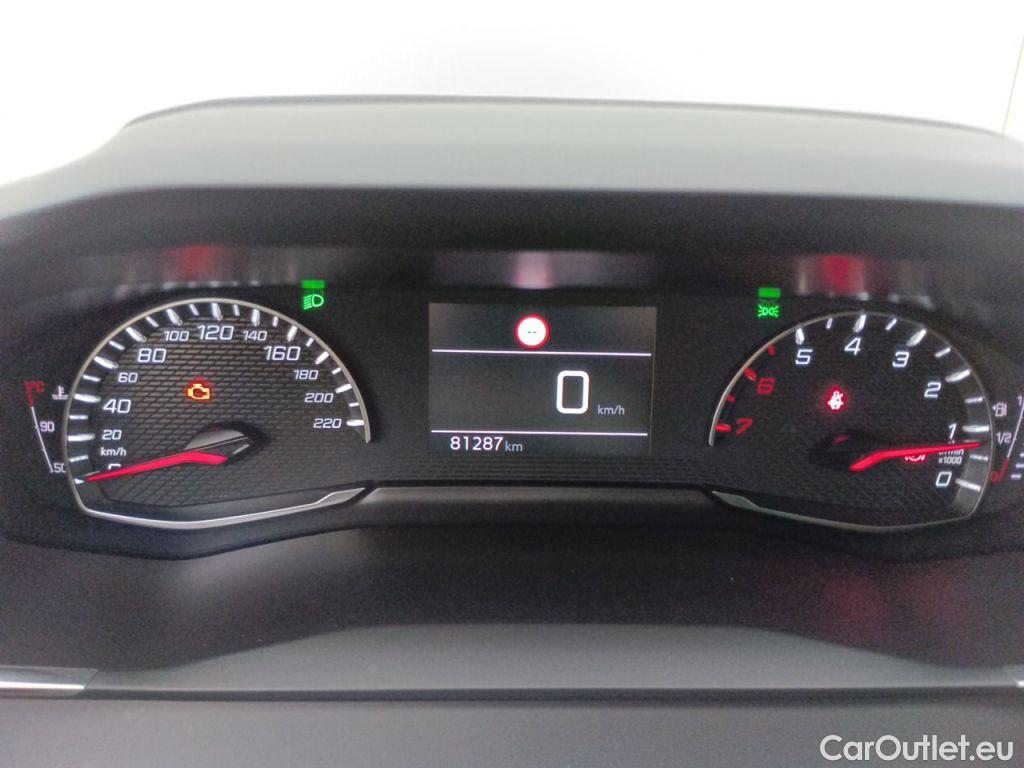 Peugeot  208 PEUGEOT  DIESEL - 2019 1.5 BlueHDi 102 Allure (EU6.2) 5d #6