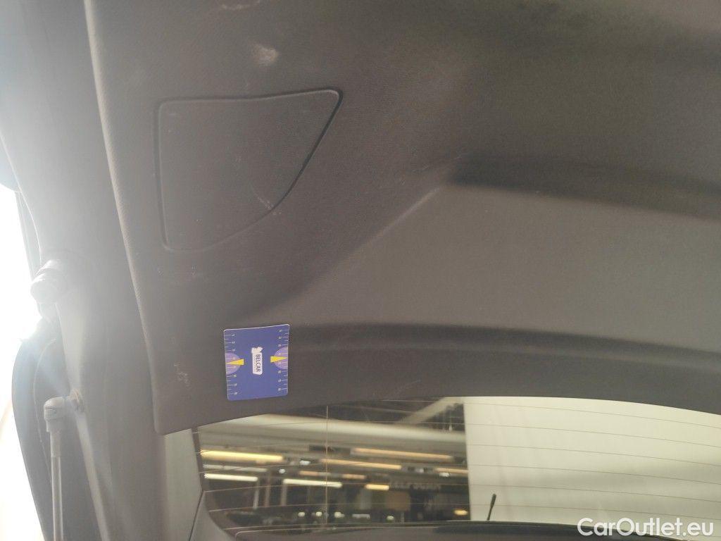 Peugeot  308 Peugeot  SW 1.5 BlueHDi 130 S&S EAT8 Allure Pack 5d #72