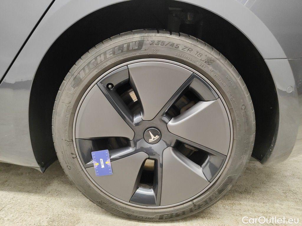 Tesla  Model 3 Tesla  Standard RWD Plus 4d #43
