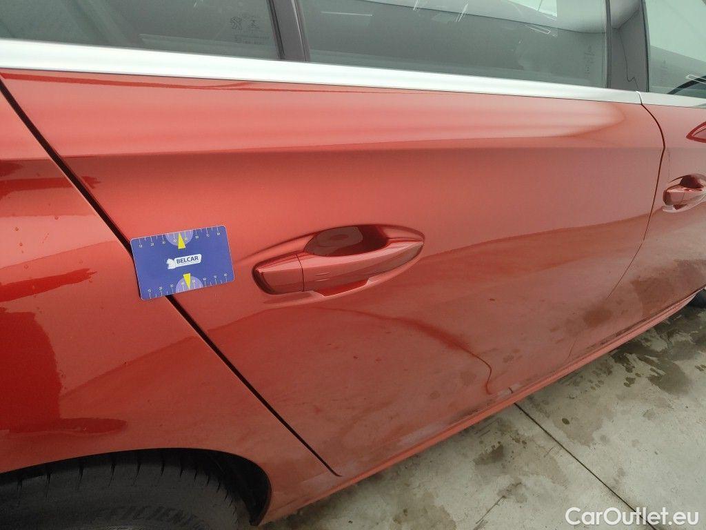 Peugeot  508 Peugeot  1.5 BlueHDi 130 S&S EAT8 Active Pack 5d #24