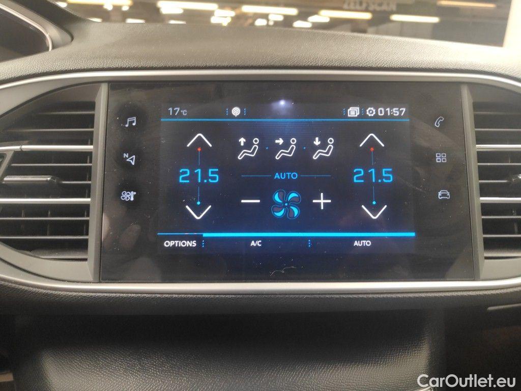 Peugeot  308 Peugeot  SW 1.5 BlueHDi 130 S&S EAT8 Allure Pack 5d #23