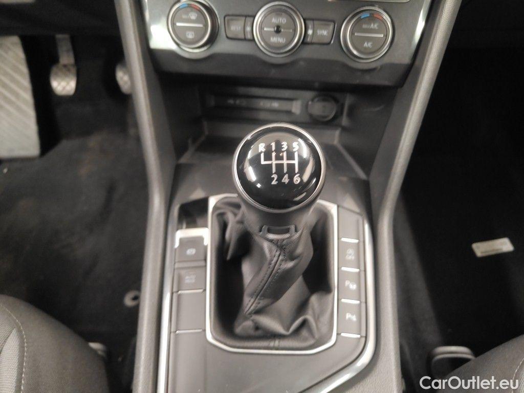 Volkswagen  Tiguan Volkswagen  Allspace 2.0 TDI SCR Trendline 5d #26