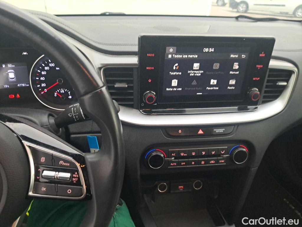 KIA  XCeed KIA  / 2019 / 5P / todoterreno 1.0 T-GDi Drive 88kW (120CV) #15