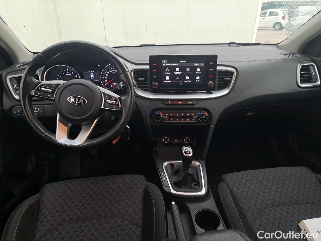 KIA  XCeed KIA  / 2019 / 5P / todoterreno 1.0 T-GDi Drive 88kW (120CV) #3