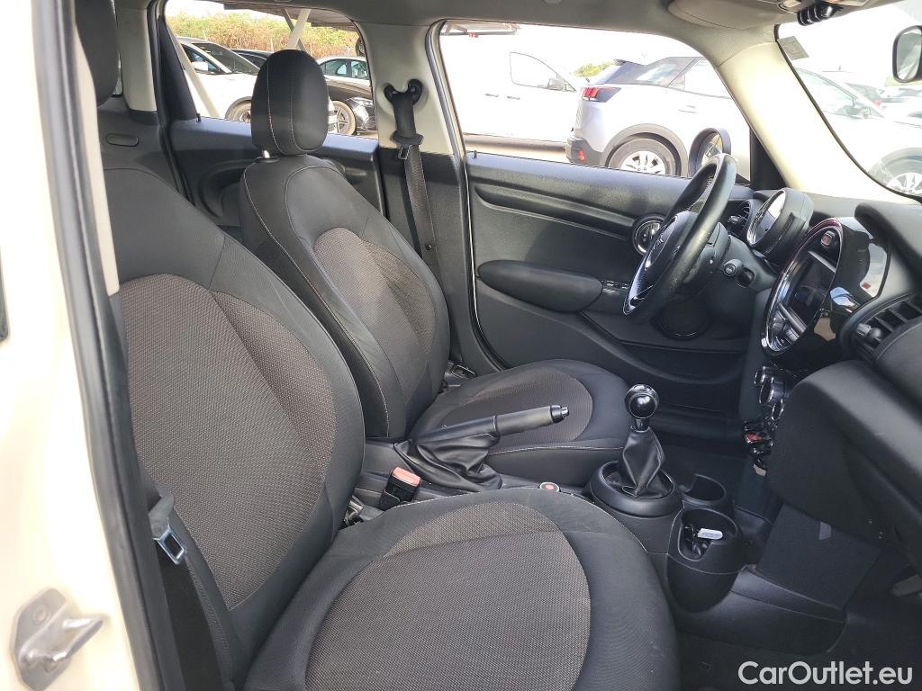 Mini  Cooper MINI MINI / 2014 / 5P / berlina con portón ONE 5 PUERTAS (CX) #6