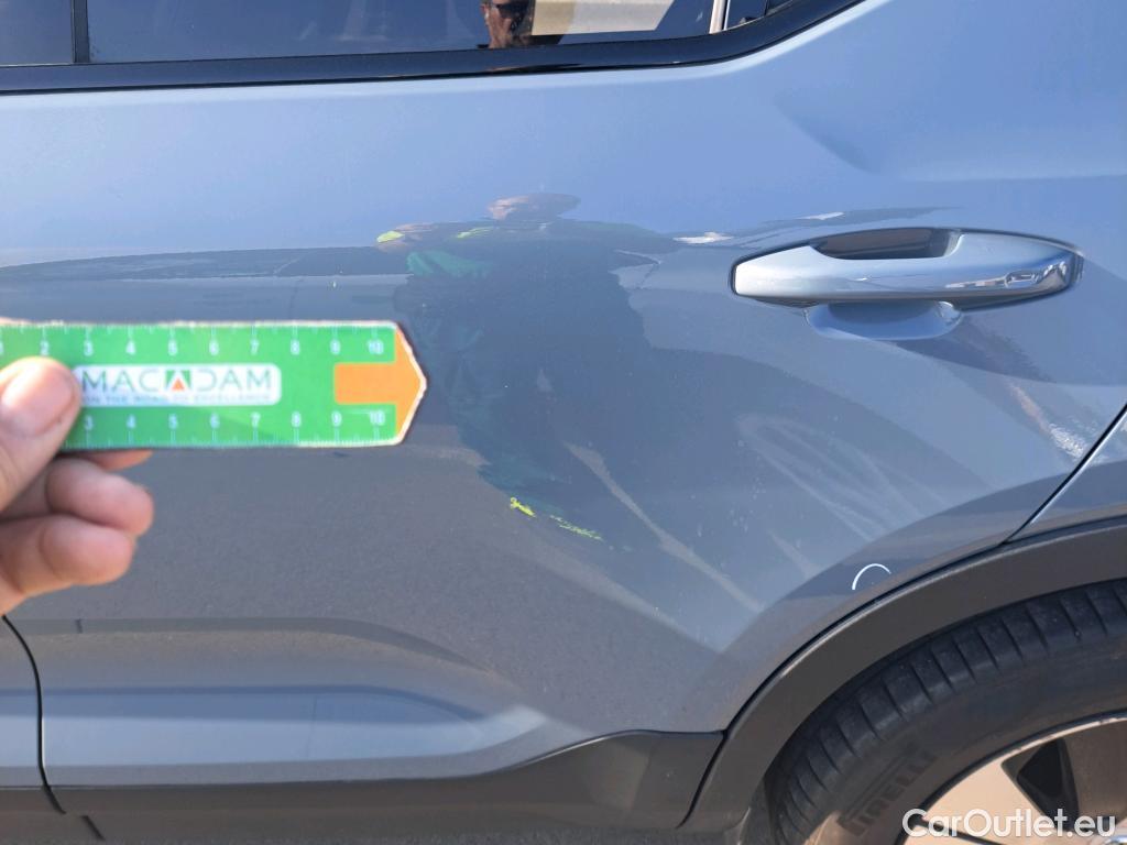  Volvo  XC 40 VOLVO XC40 / 2017 / 5P / todoterreno 1.5 T4 Twin Recharge R-Design Exp Auto #27