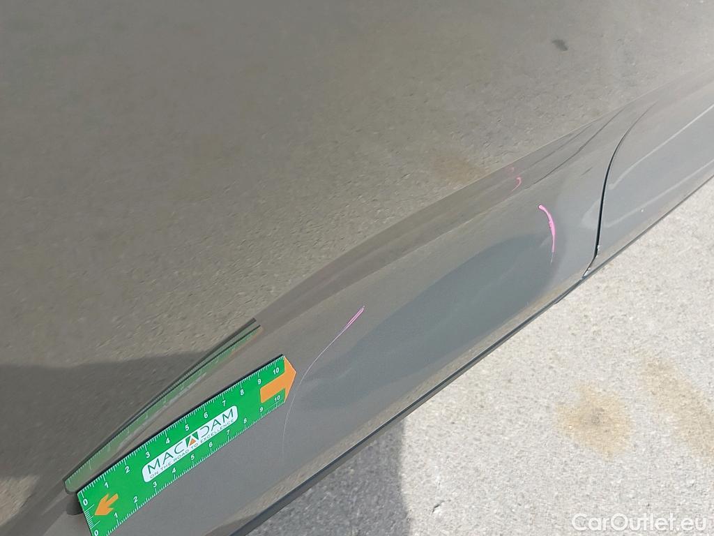  Volvo  XC 40 VOLVO XC40 / 2017 / 5P / todoterreno 1.5 T4 Twin Recharge Inscription Ex Auto #2