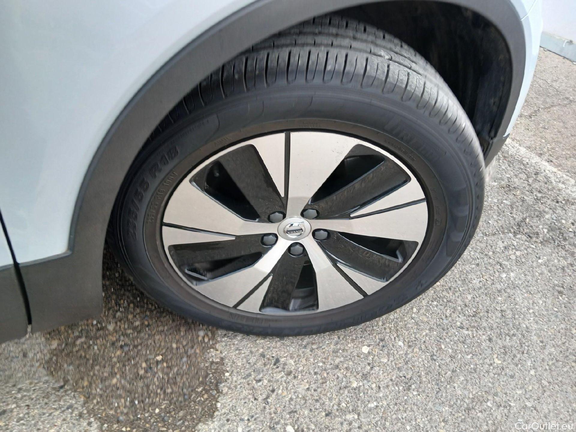  Volvo  XC 40 VOLVO XC40 / 2017 / 5P / todoterreno 1.5 T4 Twin Recharge Inscription Ex Auto #23
