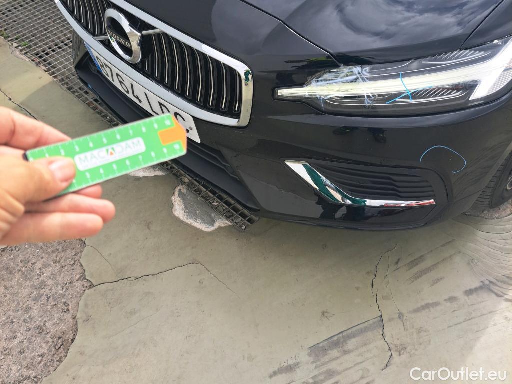  Volvo  S60 VOLVO  / 2019 / 4P / sedán 2.0 T8 AWD Inscription Auto #25