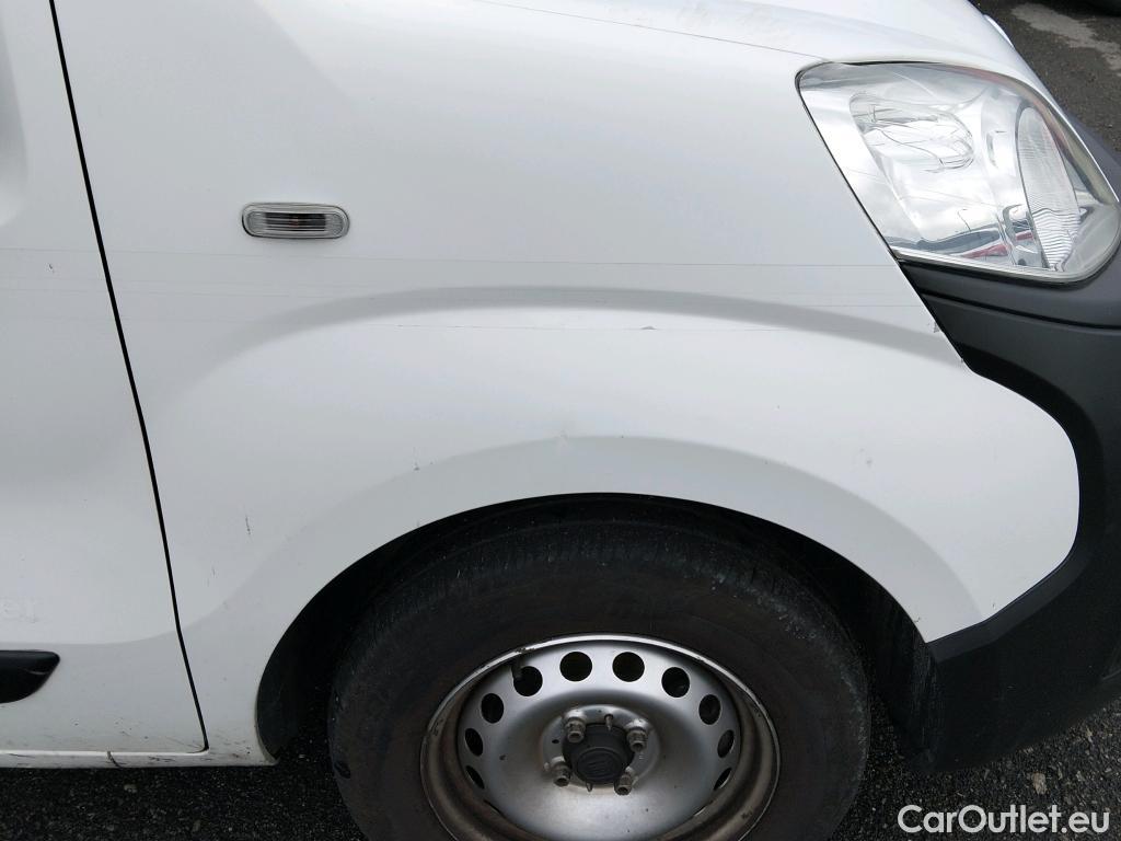 Fiat  Fiorino FIAT  / 2016 / 3P / furgón derivado de turismo Cargo Base 1.3 Mjet 59kW (80CV) E6 #17