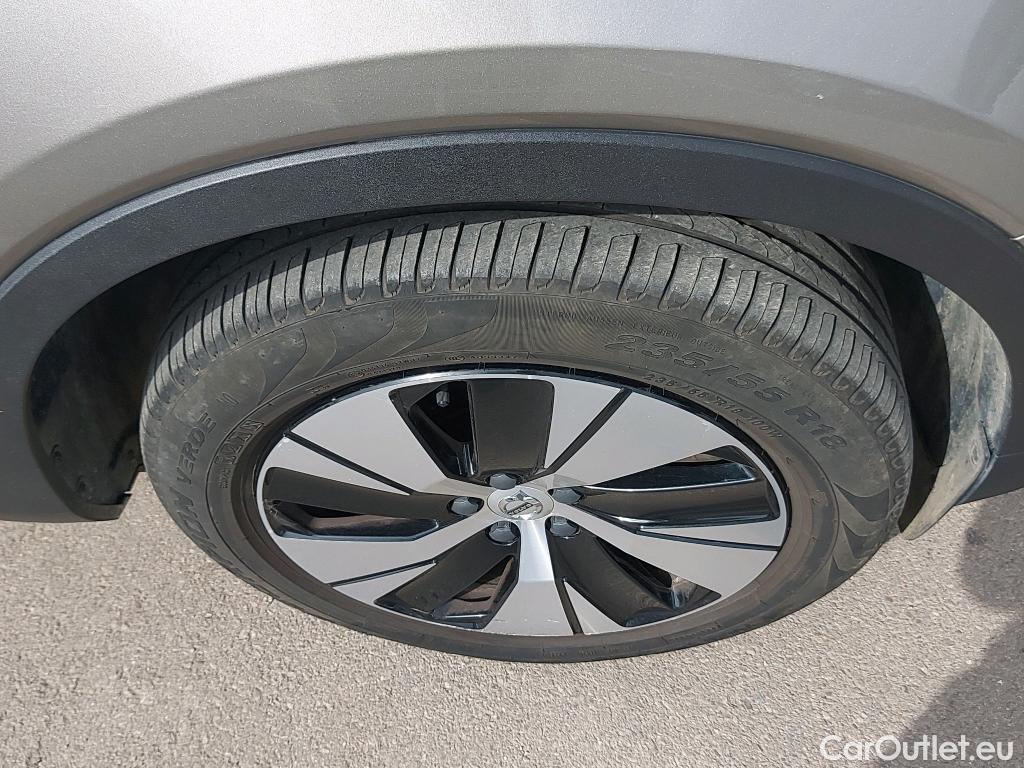  Volvo  XC 40 VOLVO XC40 / 2017 / 5P / todoterreno 1.5 T4 Twin Recharge Inscription Ex Auto #8