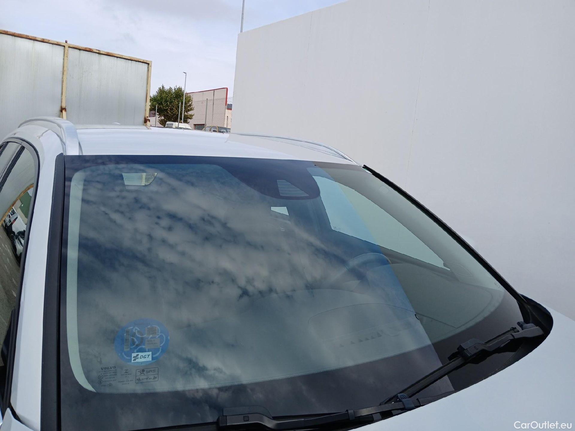  Volvo  XC 40 VOLVO XC40 / 2017 / 5P / todoterreno 1.5 T4 Twin Recharge Inscription Ex Auto #5