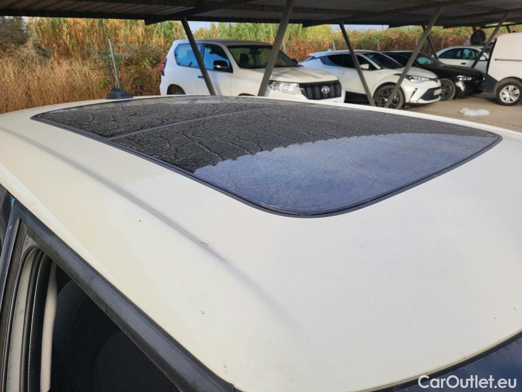 Mini  Cooper MINI MINI / 2014 / 5P / berlina con portón ONE 5 PUERTAS (CX) #14