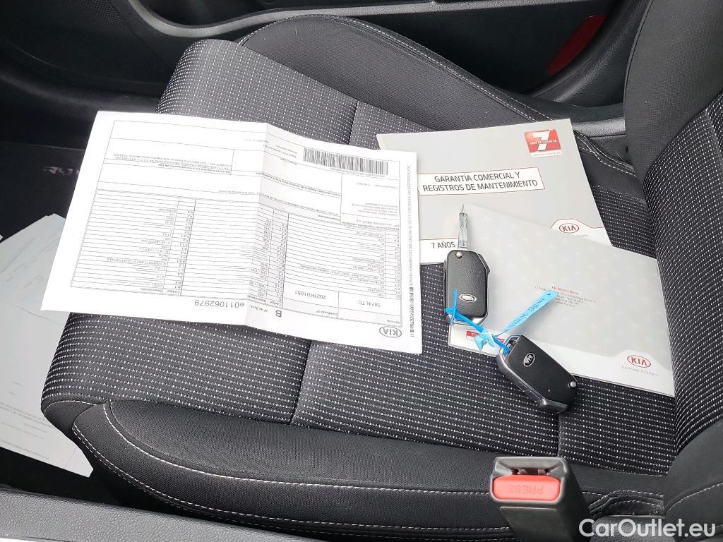 KIA  Sportage KIA  / 2018 / 5P / todoterreno 1.6 MHEV Drive 100kW (136CV) 4x2 #7