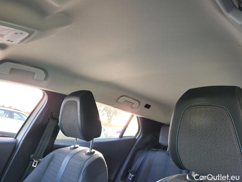Peugeot  2008  Allure Pack 1.2 PureTech 130CV AT8 E6d #13