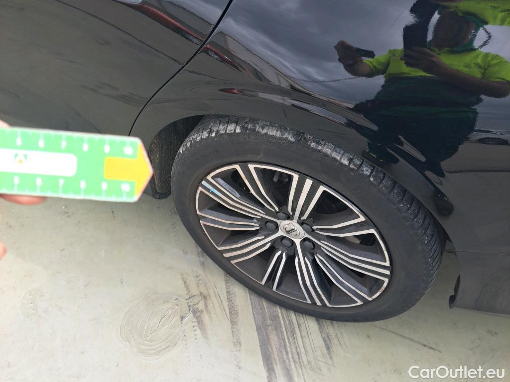  Volvo  S60 VOLVO  / 2019 / 4P / sedán 2.0 T8 AWD Inscription Auto #11