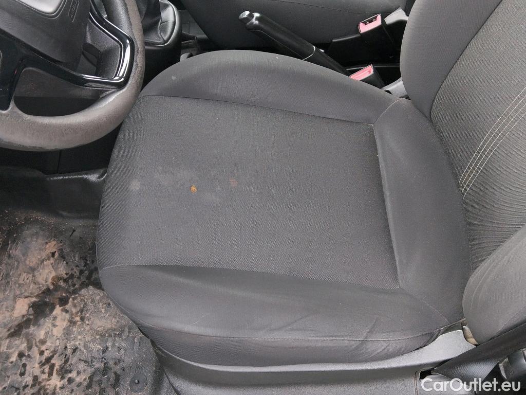  Fiat  Fiorino FIAT  / 2016 / 3P / furgón derivado de turismo Cargo Base 1.3 Mjet 59kW (80CV) E6 #28