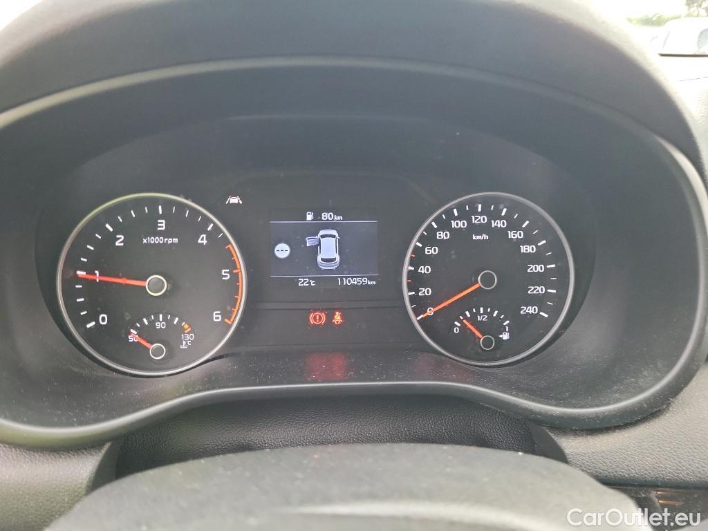 KIA  Sportage KIA  / 2018 / 5P / todoterreno 1.6 MHEV Drive 100kW (136CV) 4x2 #4