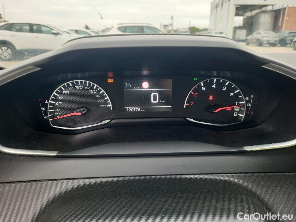 Peugeot  208 PEUGEOT  / 2019 / 5P / berlina con portón BlueHDi 73kW (100CV) Active Pack (AC) #4